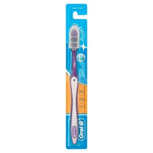 Oral-B Medium Classic  Fogkefe 